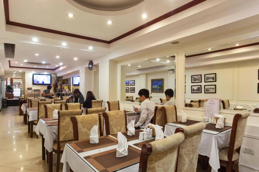 Golden Lotus Legend Hotel 4*