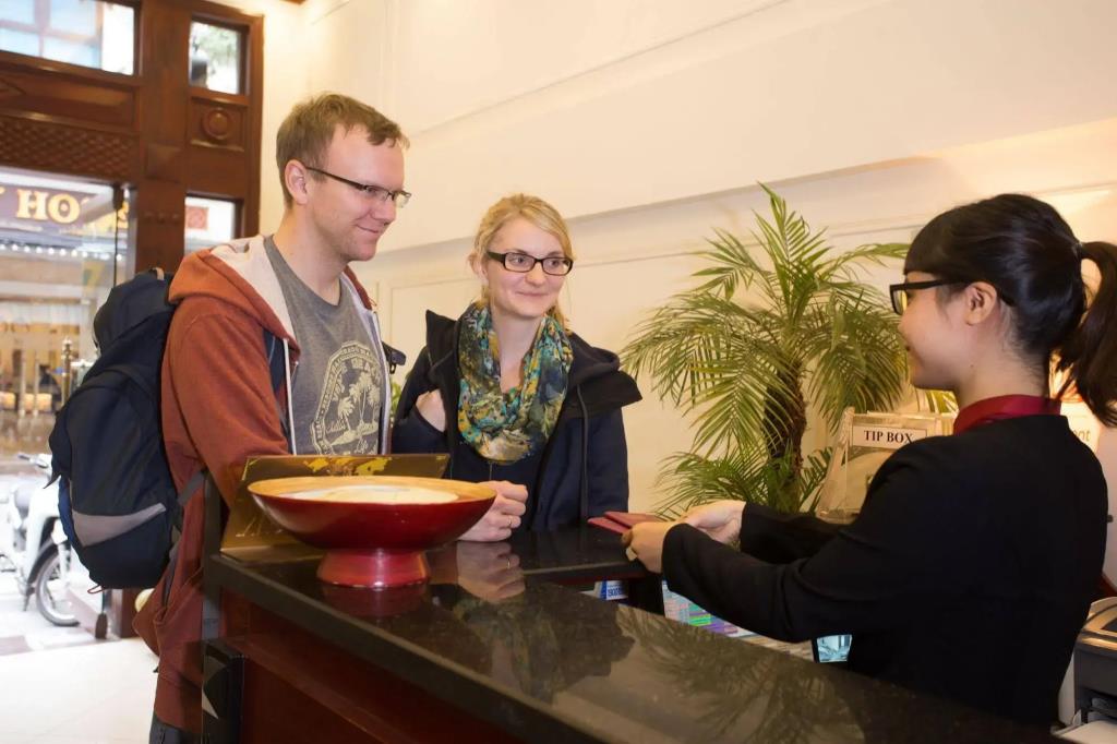 Golden Lotus Legend Hotel 4*