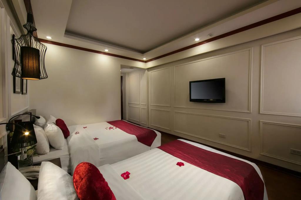Golden Lotus Legend Hotel 4*