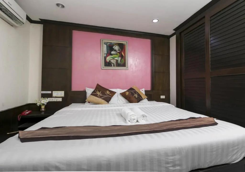 Everest Boutique 8 Inn 3*