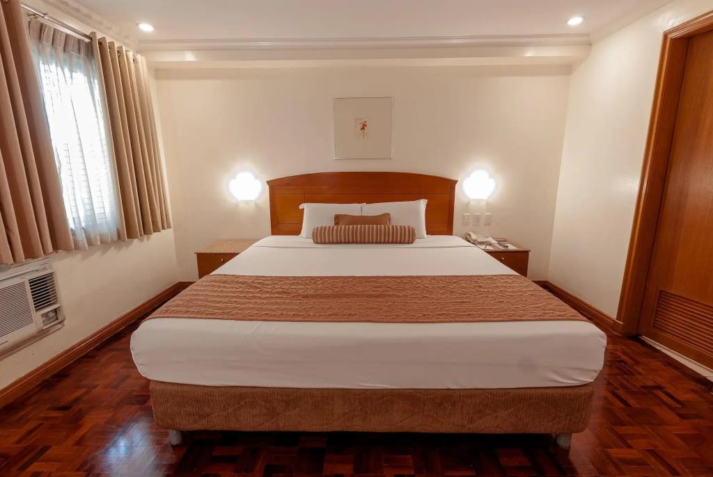 City Garden Suites Manila Hotel 3*
