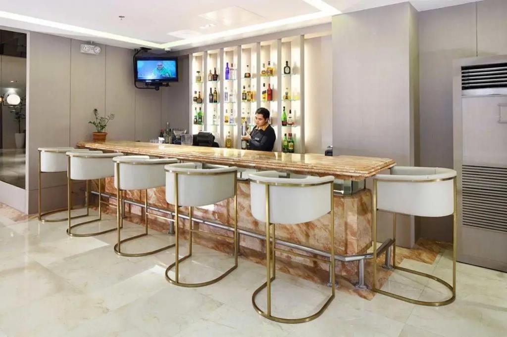City Garden Suites Manila Hotel 3*