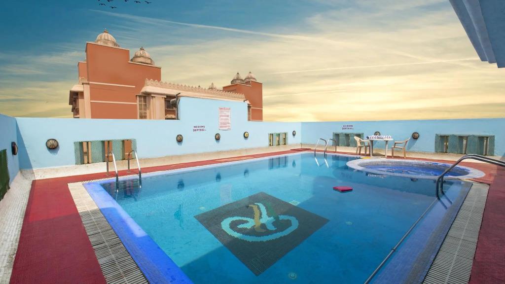 Ramee Guestline Hotel Dadar 4*