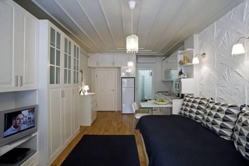 The House Apart Tunel 0*
