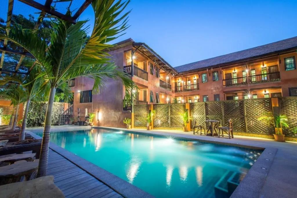 Rainforest Chiangmai Hotel 3*