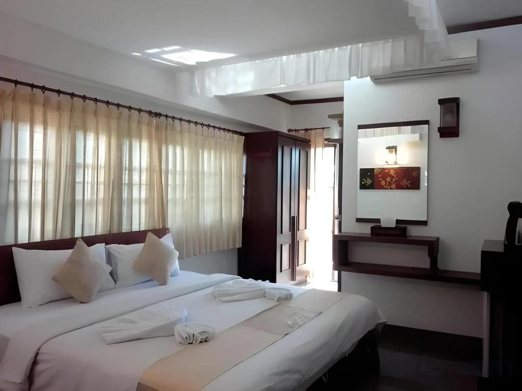 Rainforest Chiangmai Hotel 3*