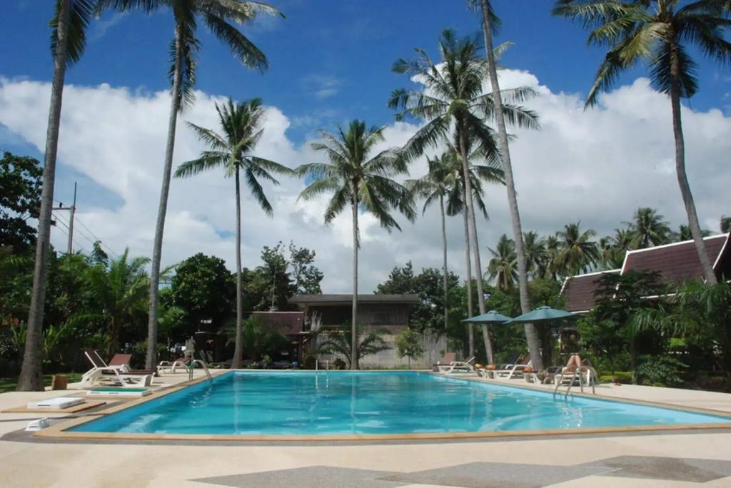 Lanta Klong Nin Beach Resort 3*