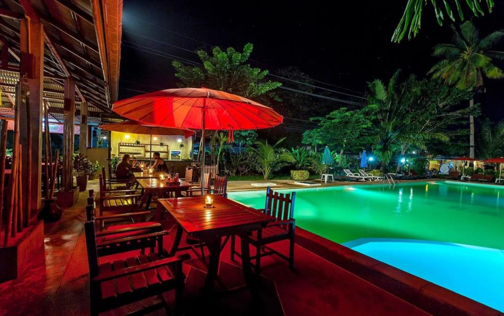 Lanta Klong Nin Beach Resort 3*