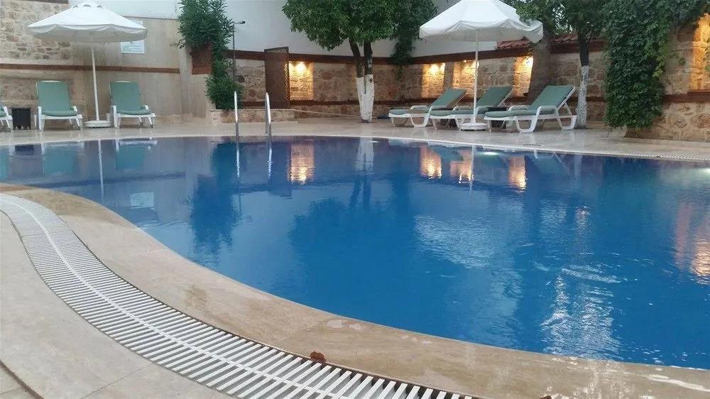 White Garden Hotel 0*
