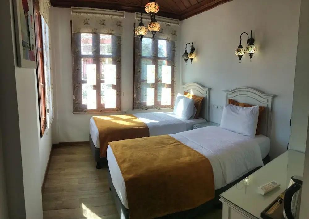 White Garden Hotel 0*