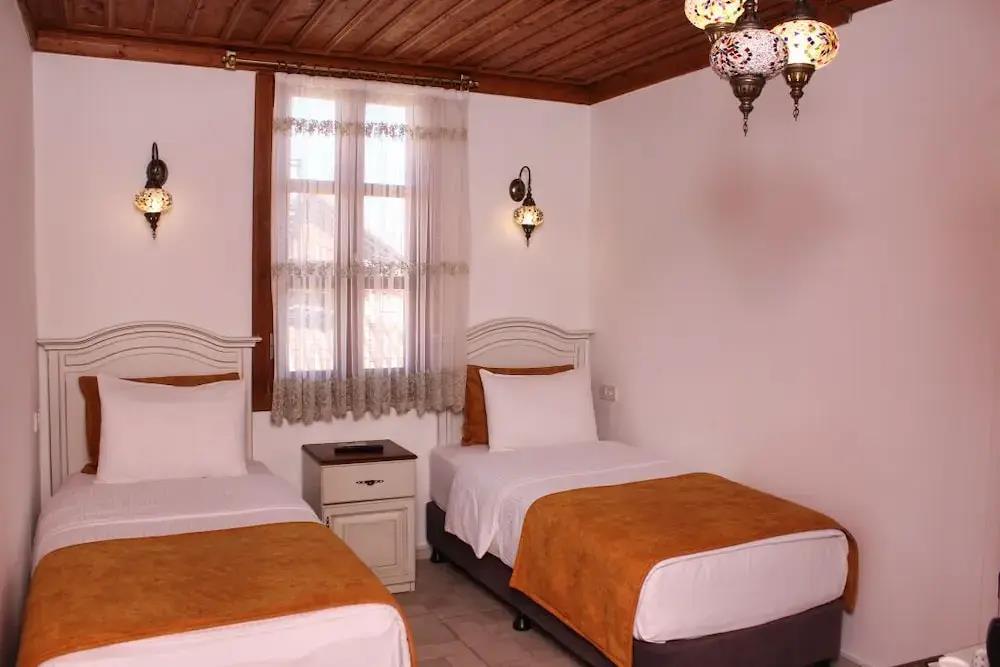 White Garden Hotel 0*