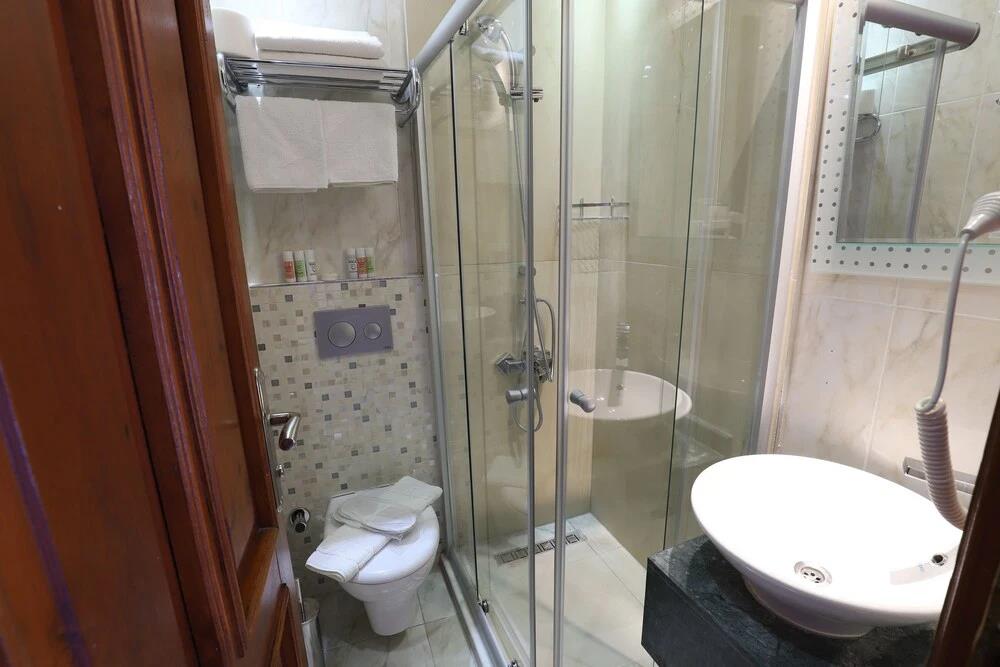 White Garden Hotel 0*