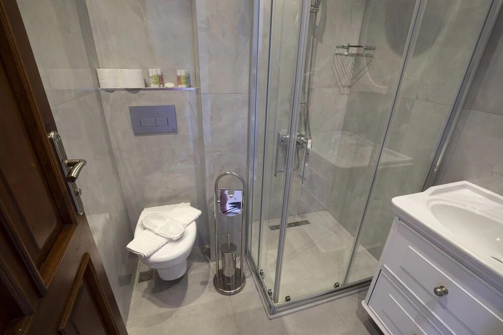 White Garden Hotel 0*