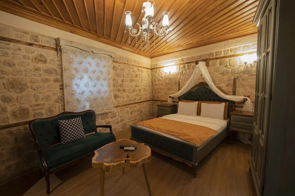 White Garden Hotel 0*