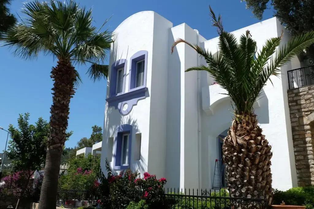 Omar Hotel & Suites 0*
