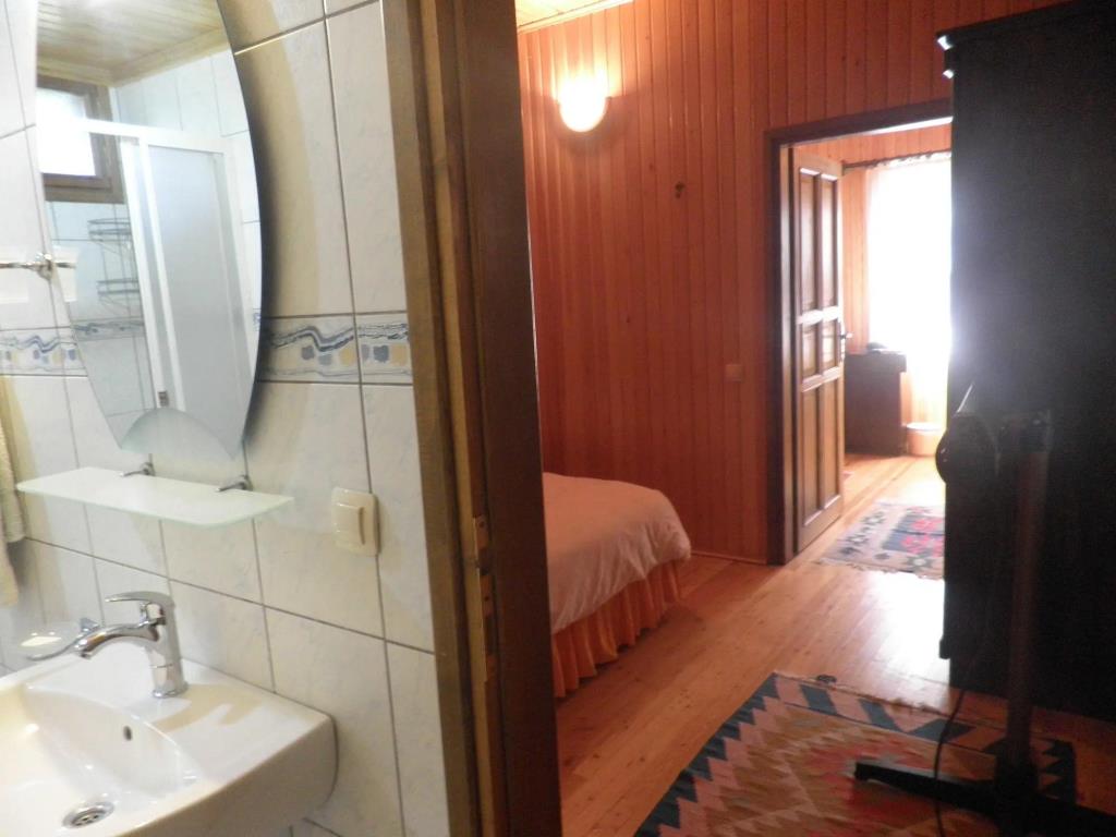 Kibala Hotel 0*