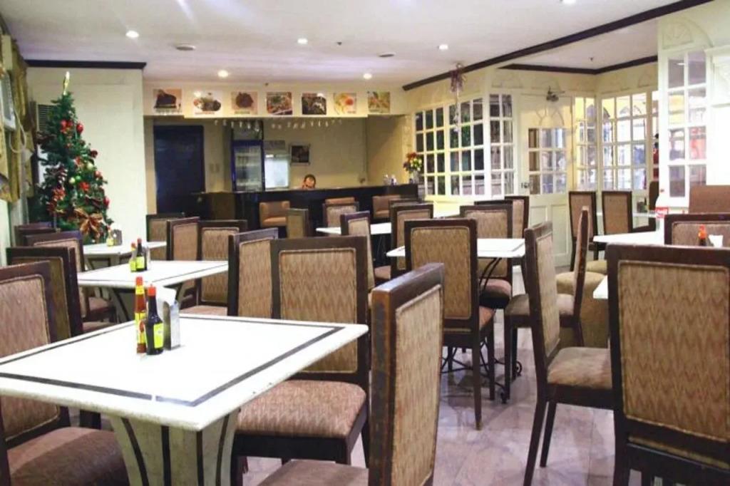 NS Royal Hotel 2*