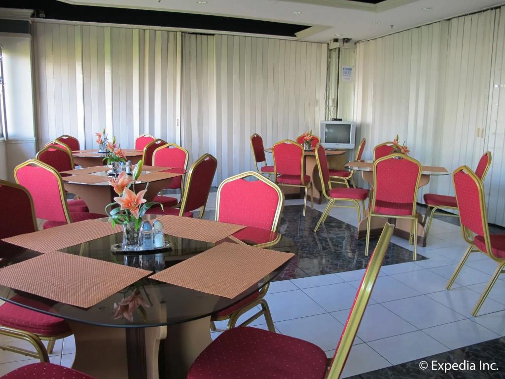Metro Park Hotel Cebu City 2*
