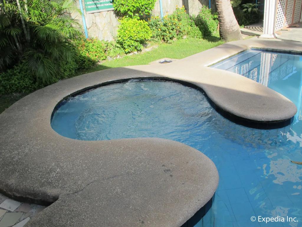 Metro Park Hotel Cebu City 2*