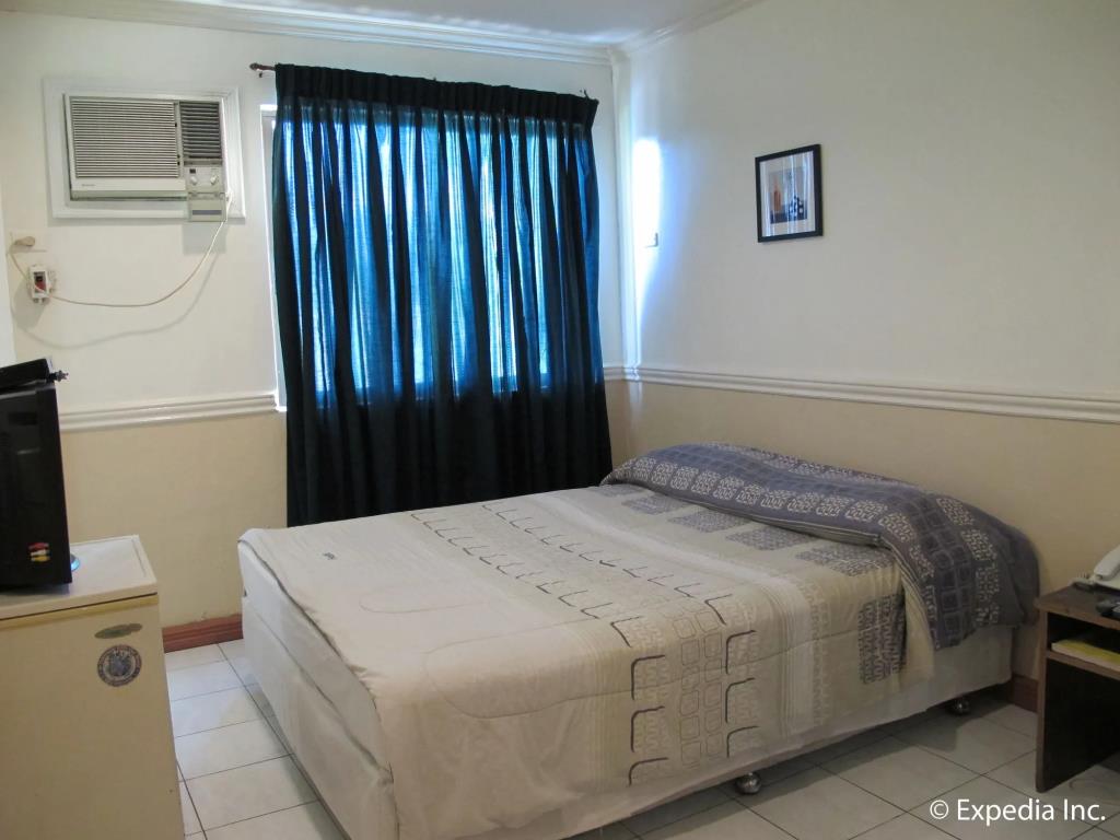 Metro Park Hotel Cebu City 2*