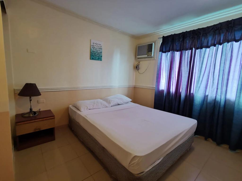 Metro Park Hotel Cebu City 2*