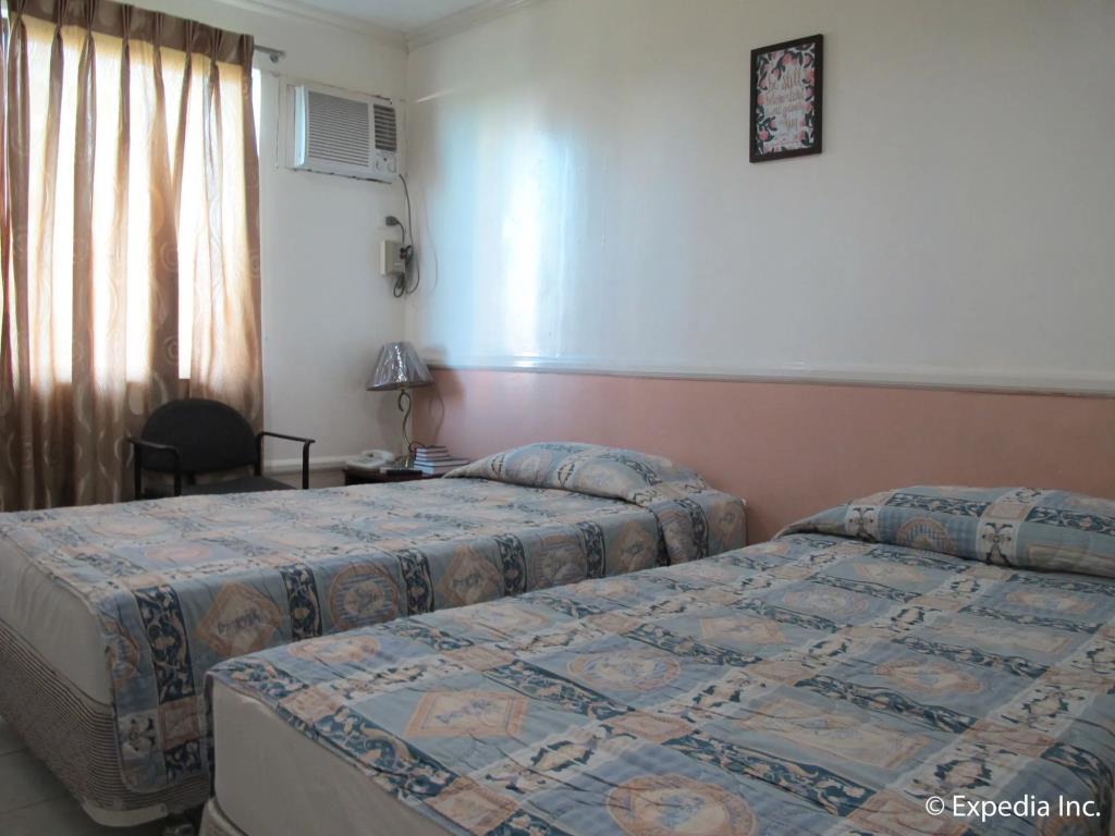 Metro Park Hotel Cebu City 2*