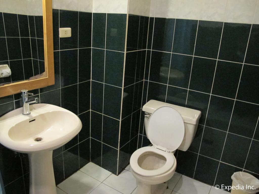 Metro Park Hotel Cebu City 2*