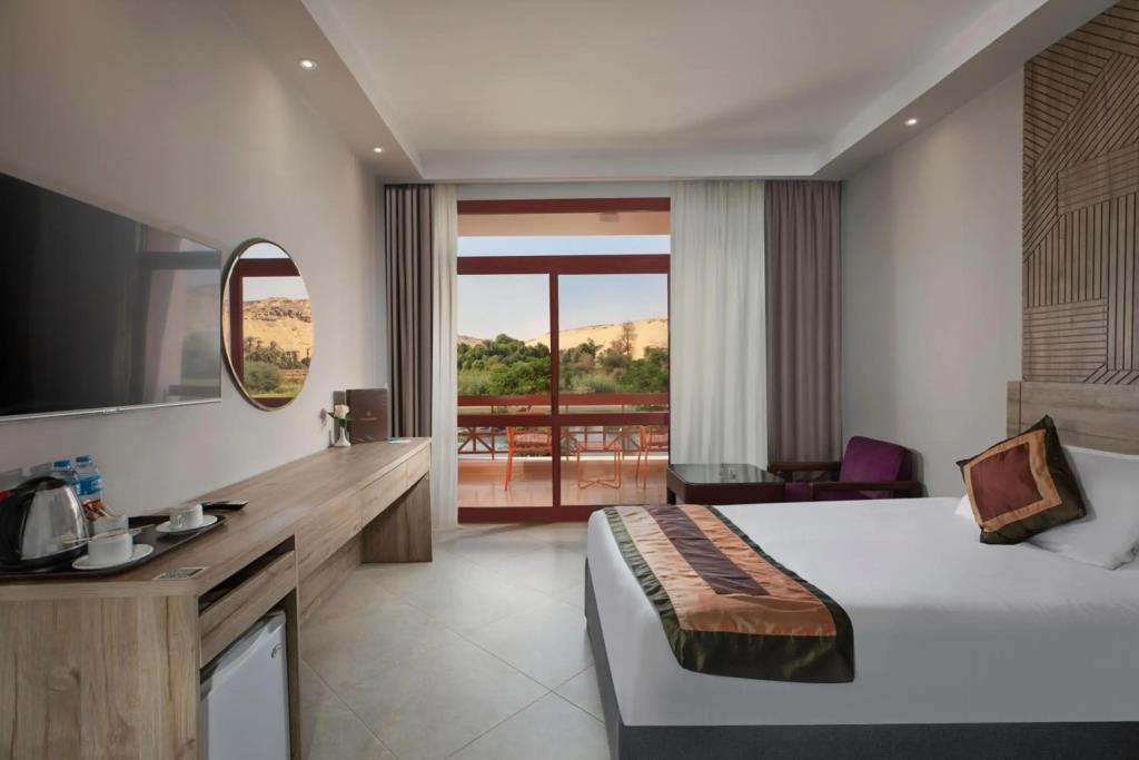 Pyramisa Island Hotel Aswan 5*