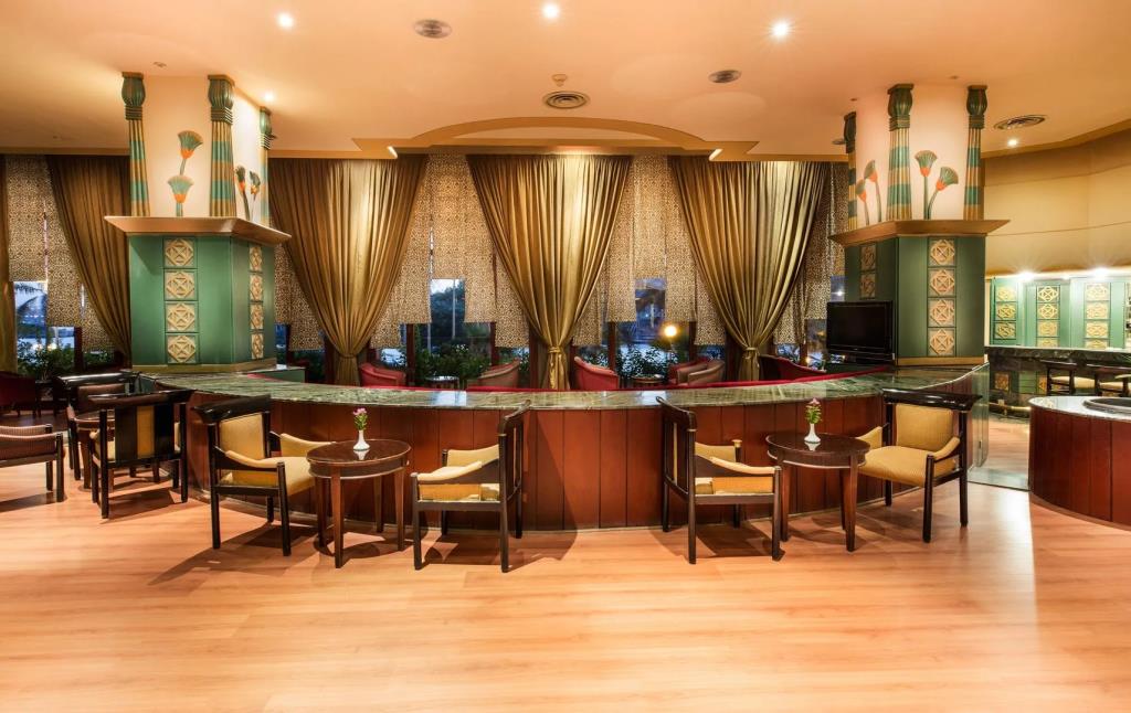 Pyramisa Island Hotel Aswan 5*