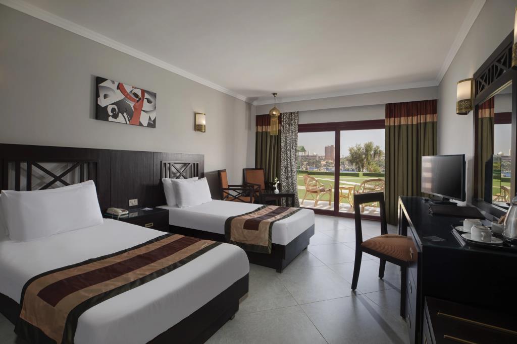 Pyramisa Island Hotel Aswan 5*