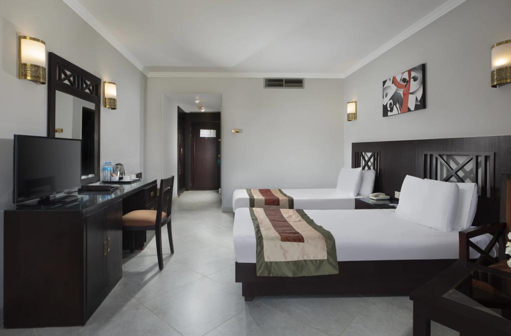 Pyramisa Island Hotel Aswan 5*