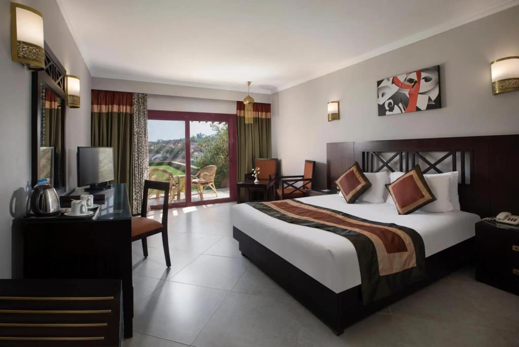 Pyramisa Island Hotel Aswan 5*