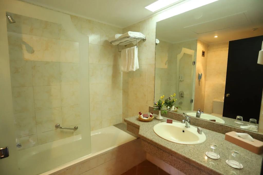 Pyramisa Island Hotel Aswan 5*