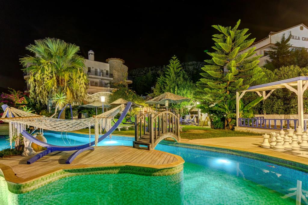Villa Asina 0*