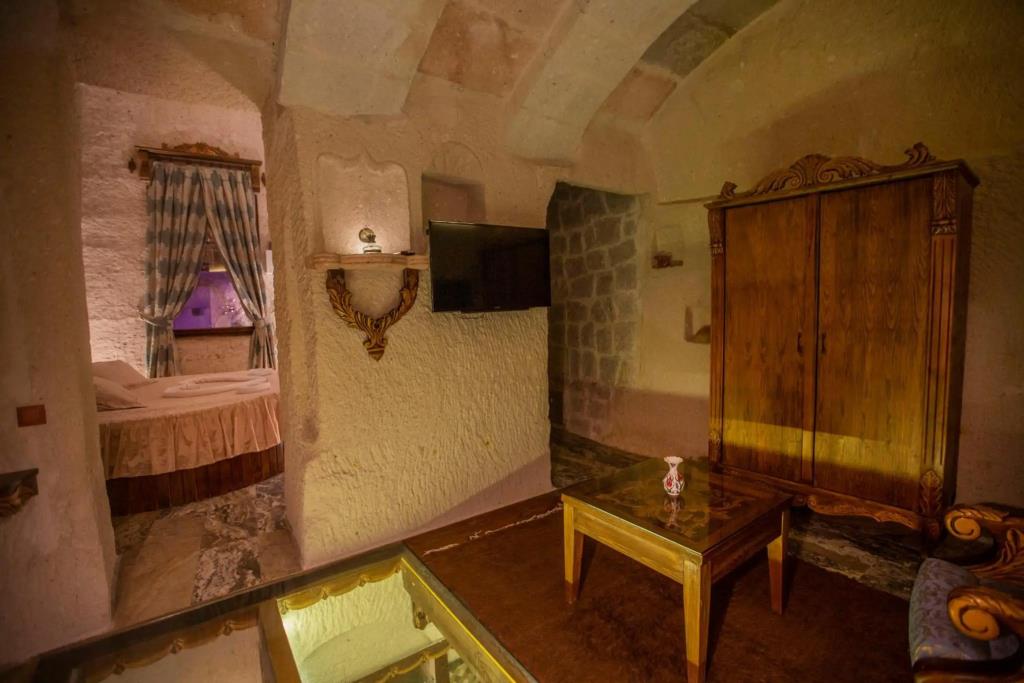 Hermes Cave Hotel 0*