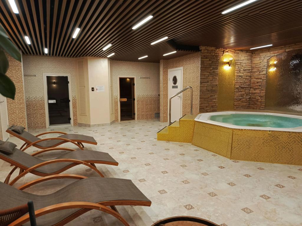 Rosso Riva Hotel 4*