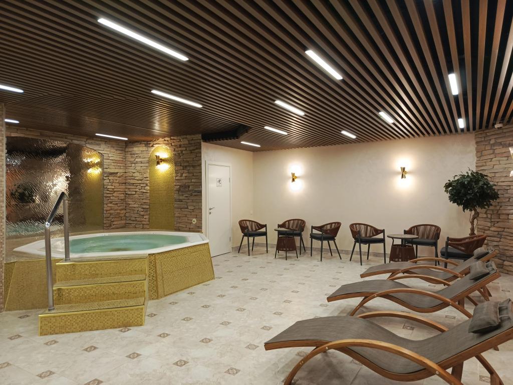 Rosso Riva Hotel 4*