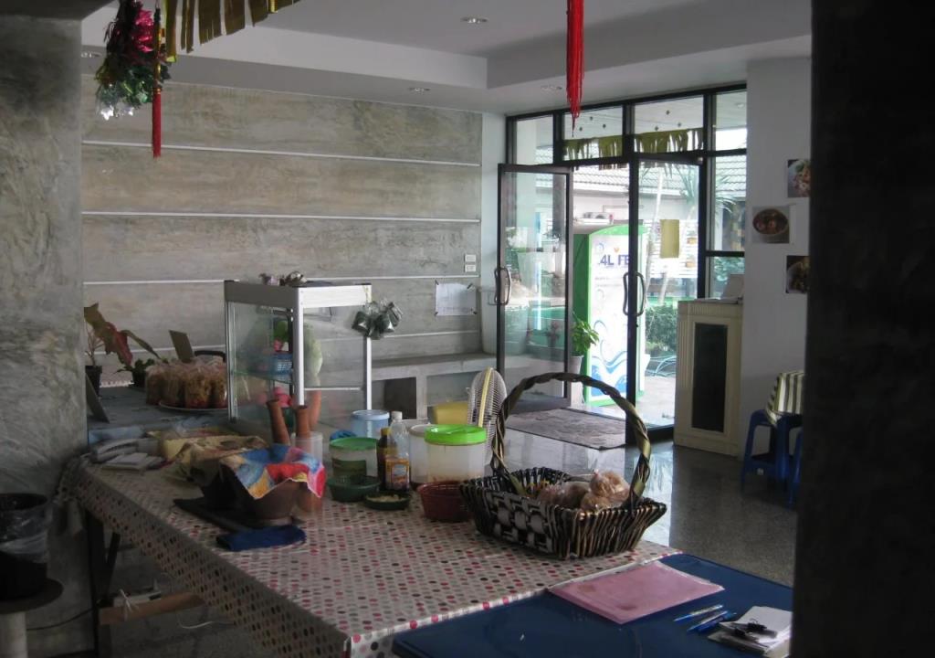 Komol Residence Bangkok 3*
