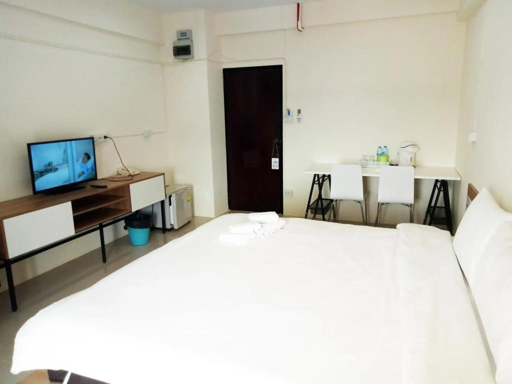 Komol Residence Bangkok 3*