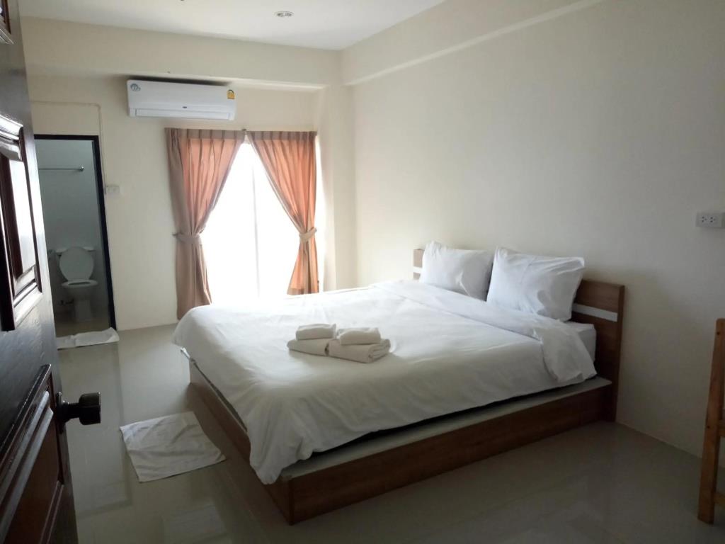 Komol Residence Bangkok 3*