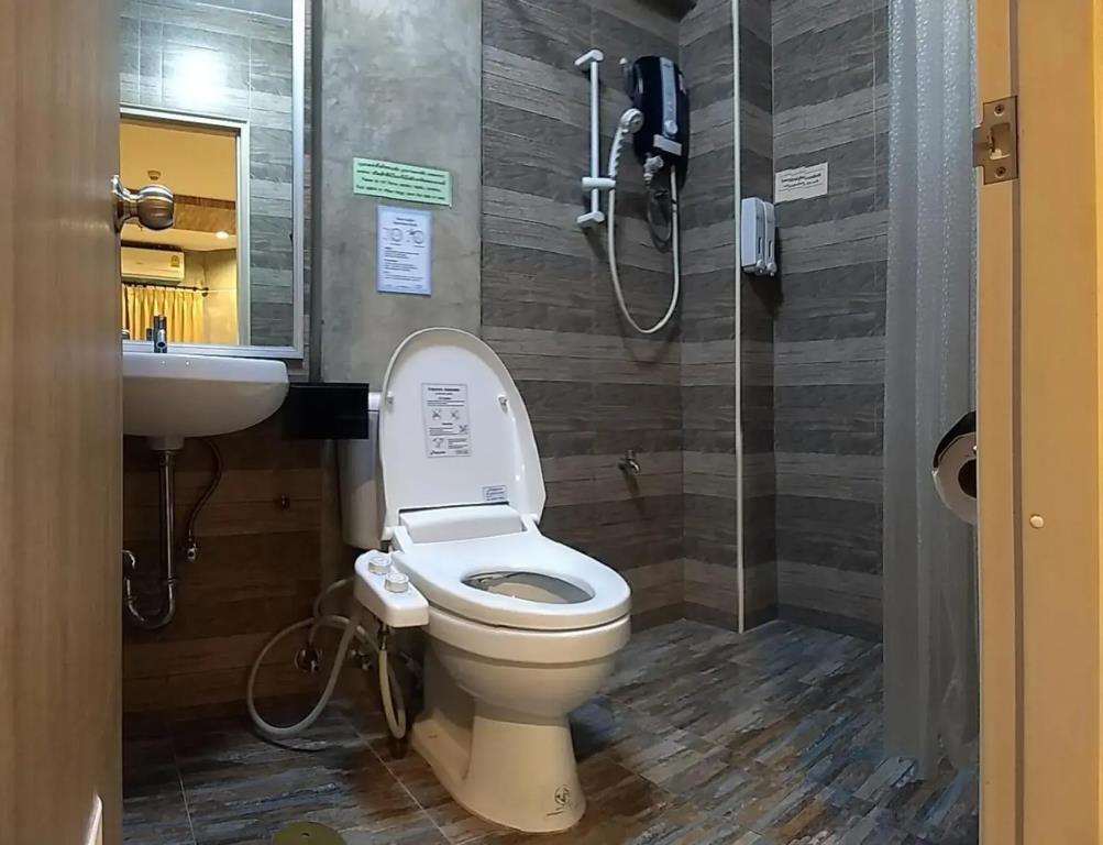 Komol Residence Bangkok 3*