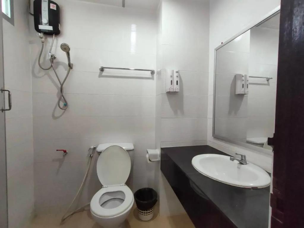 Komol Residence Bangkok 3*