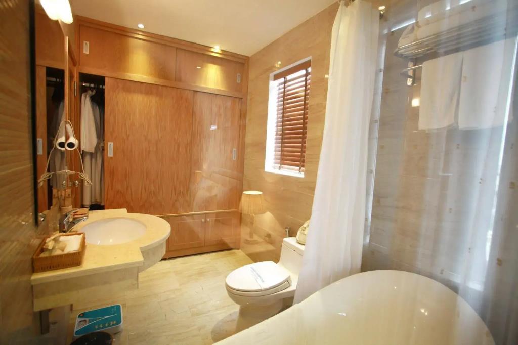 Mercury Central Hotel Hanoi 3*