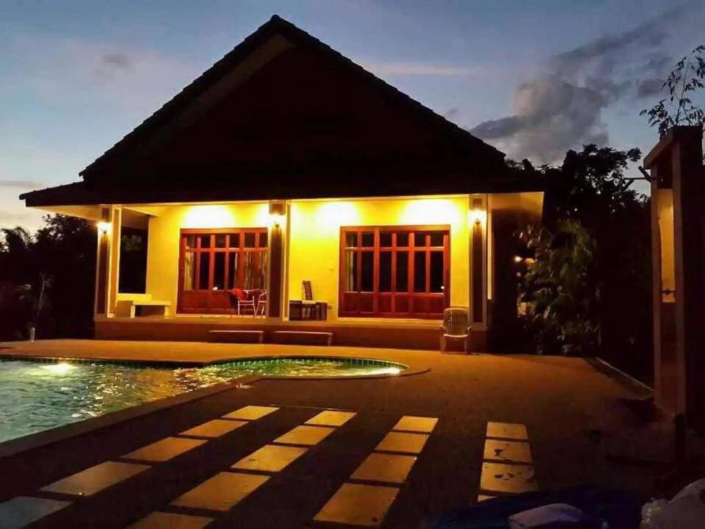 Oscar Villa Aonang Krabi 0*