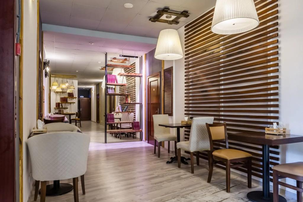 Hotel Ananas 3*