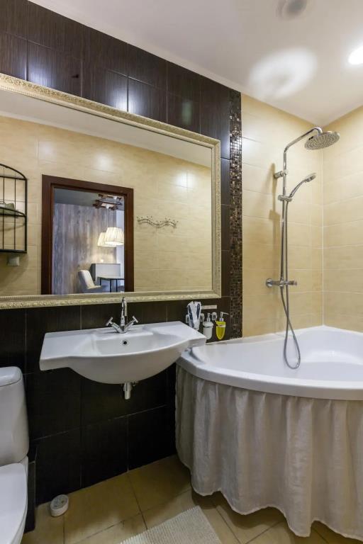 Hotel Ananas 3*