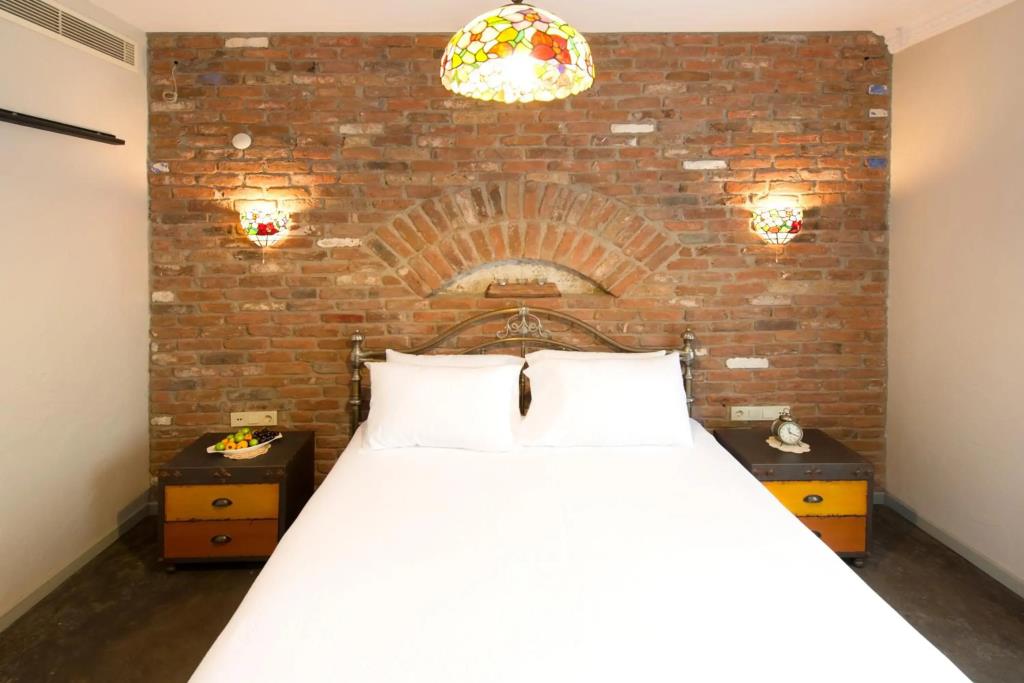 Kostem Hotel 0*