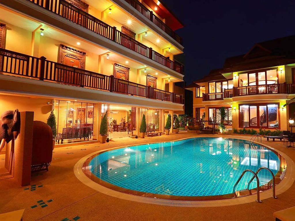 At Chiang Mai Hotel 3*