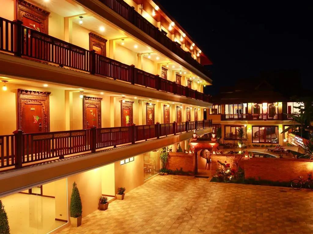At Chiang Mai Hotel 3*