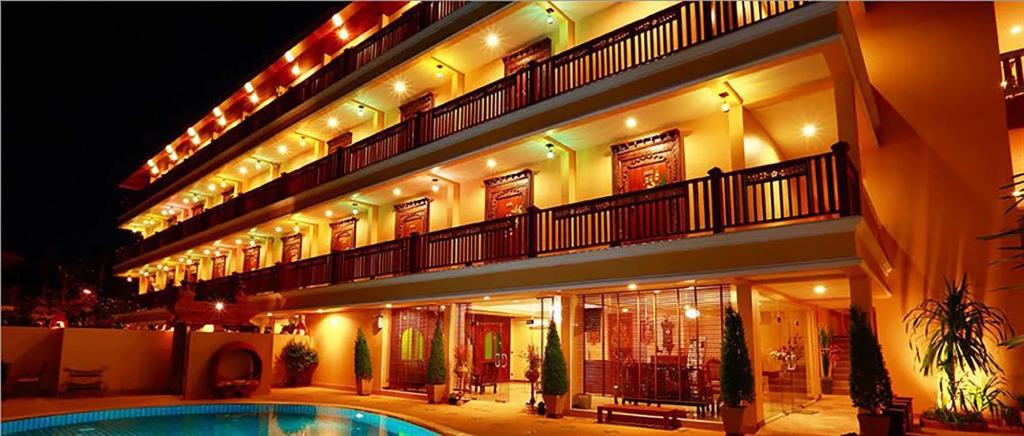 At Chiang Mai Hotel 3*